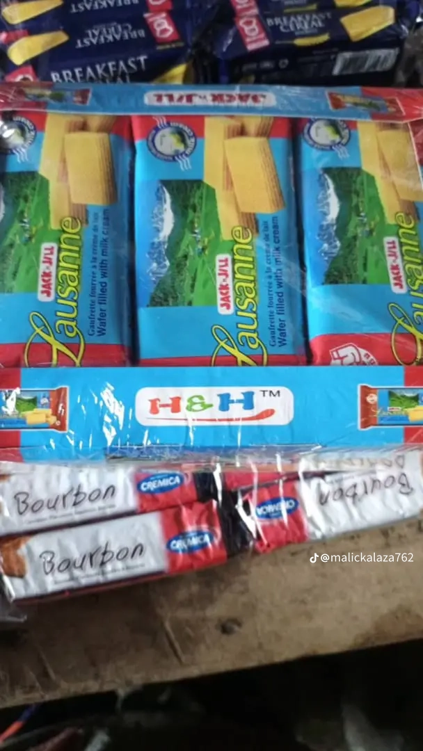 Bombom et biscuitte carton et detaille