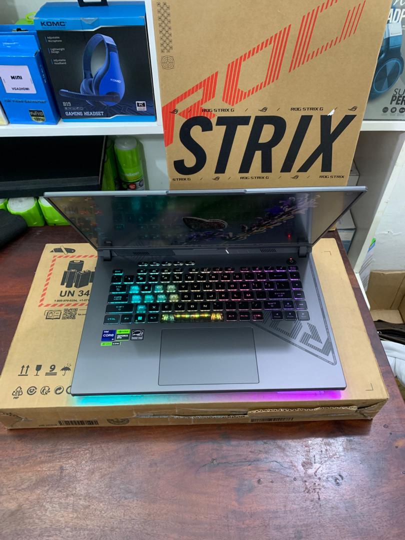 Ordinateur Portatif état neuf en carton