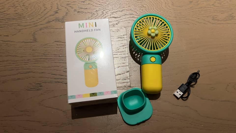 Ventilateur à main
